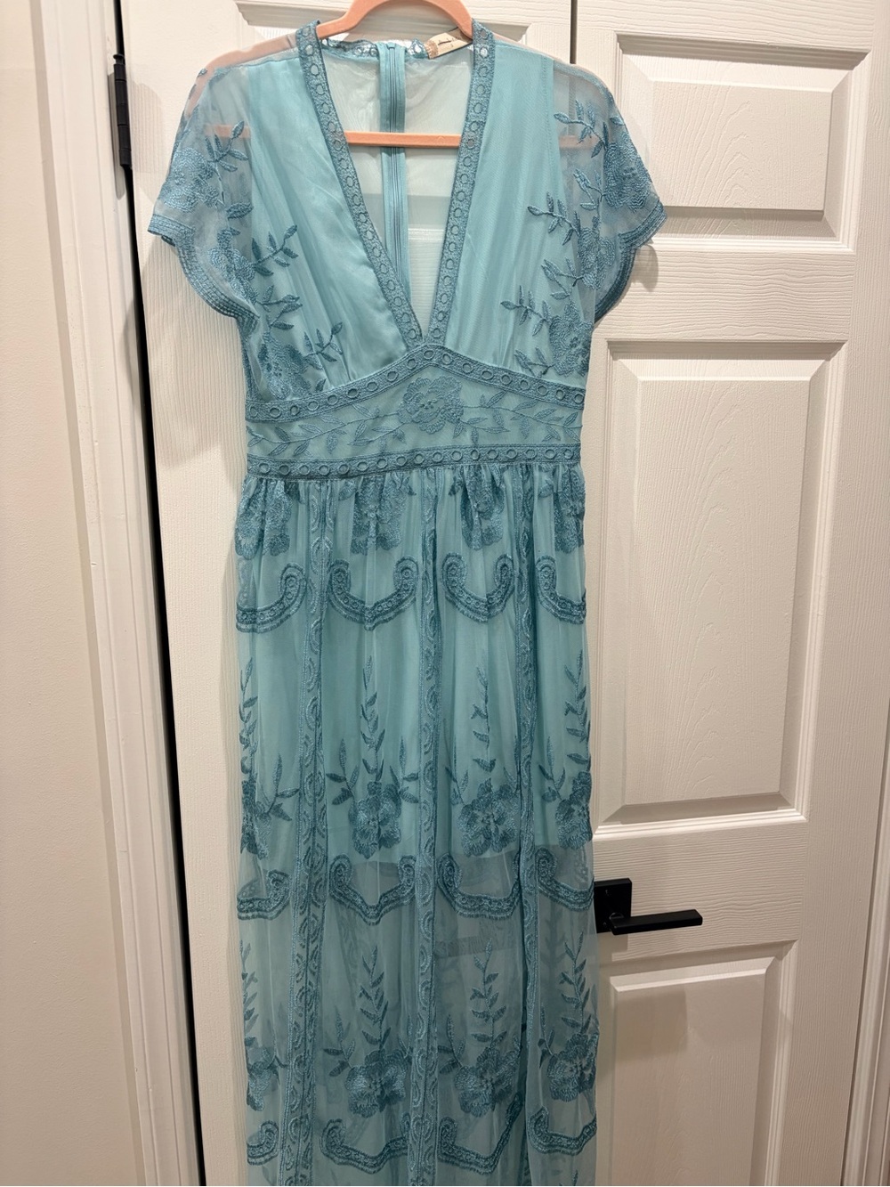 Altar’d State Mariska aqua/turquoise Embroidered V-Neck Maxi Dress, Medium